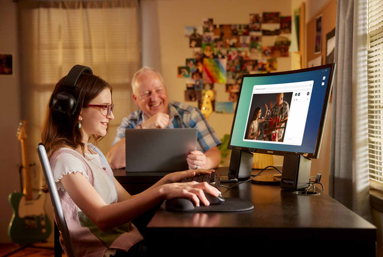 BS-Multiple-Devices Child using tablet